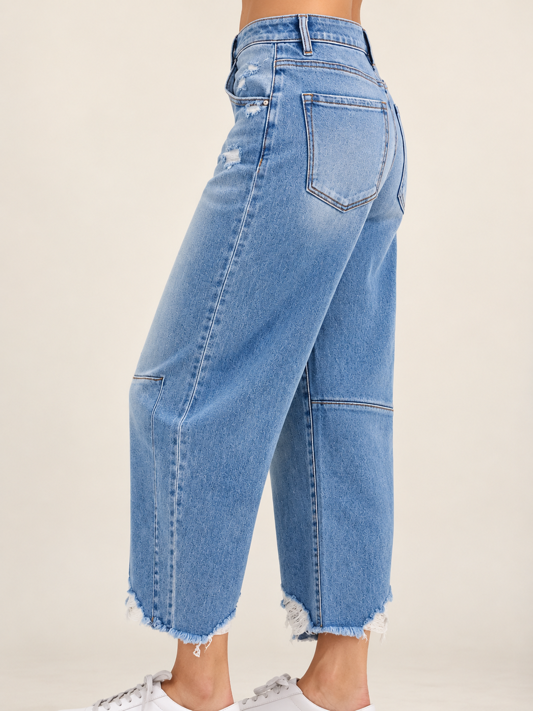 Elara High-Rise Barrel jeans